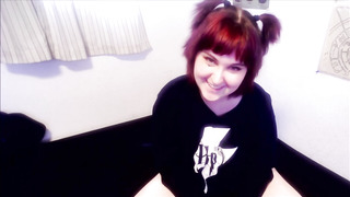 Pallid Goth Gal Describes Muddy Dreams