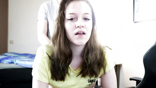 Hör Auf Mich Zu Ficken, Lass Mich Spielen - Gamer Chick