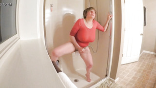 60  GILF jacking in moist t-tee-shirt