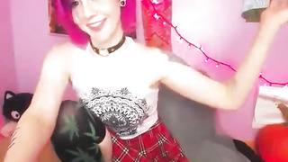 Lovely Goth Plays with Her Beaver