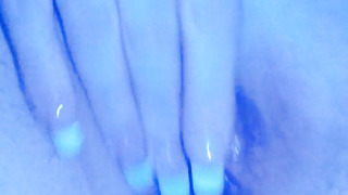 Wifey jacking with spouse