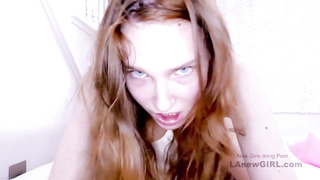 Blondie with fantastic gams gets ravaged in bum at casting