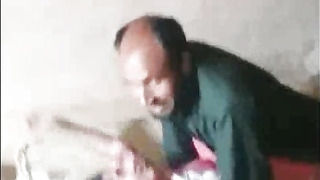 Indian pussy fucking for more video join our telegram channel @desi41