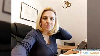 FrauleinSchmitt Erotic display at stripTango