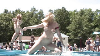 Nudes A Poppin - Go Go